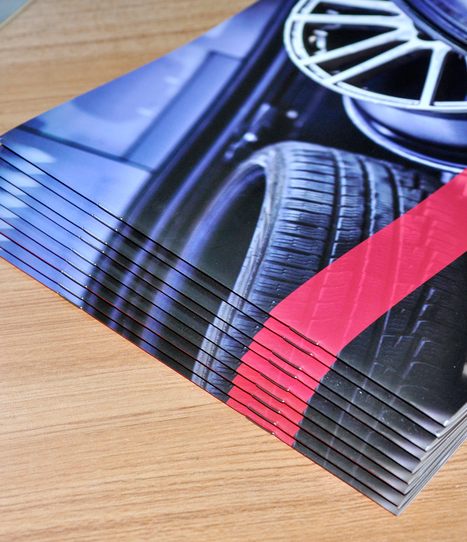 豪彩佳印去買(mǎi)車(chē)宣傳冊(cè)印刷